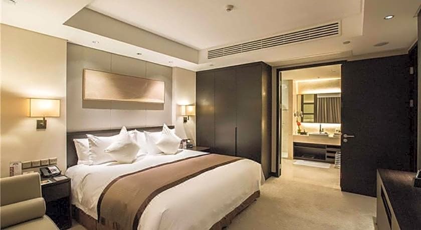 Howard Johnson IFC Plaza Ningbo Hotel