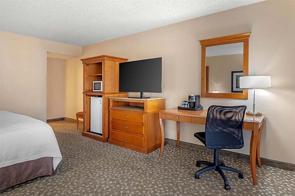 Best Western Plus Harbor Plaza And Conference Center