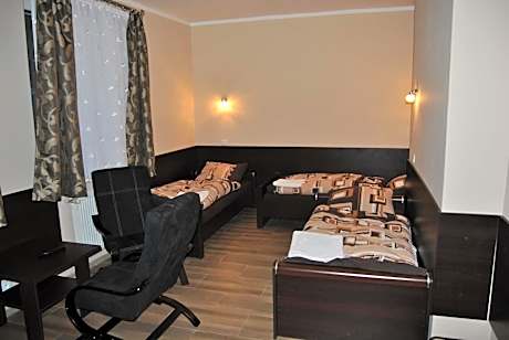 Triple Room with Private Bathroom