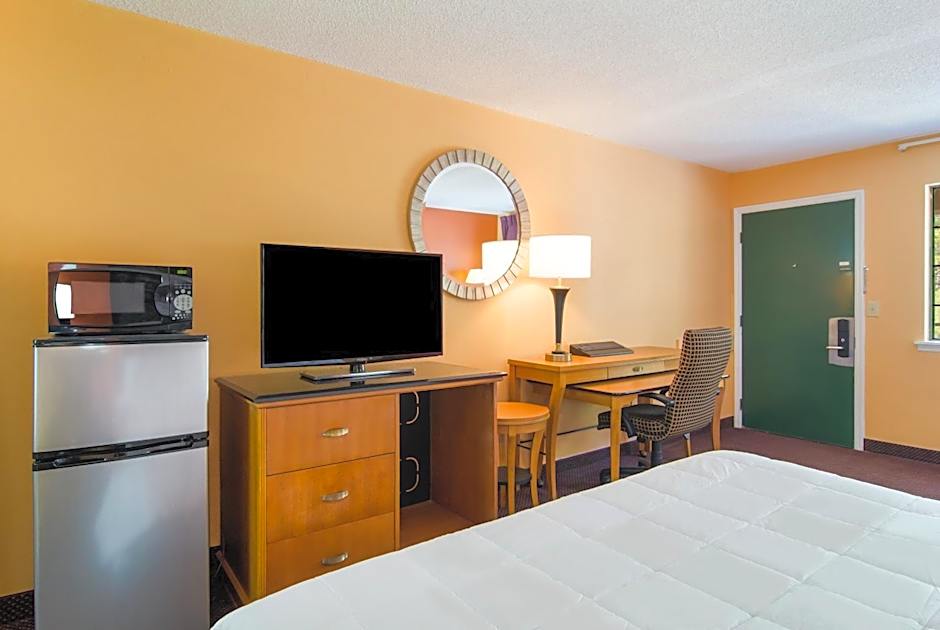 Americas Best Value Inn Darien