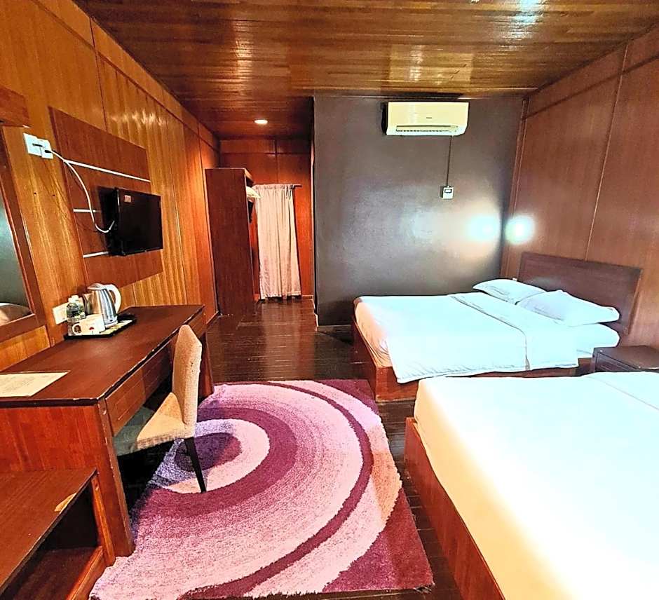 Photo 1 of 5 of Chalet