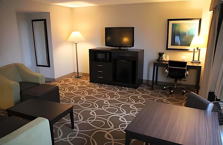 Elimwood Hotel, A Ramada by Wyndham