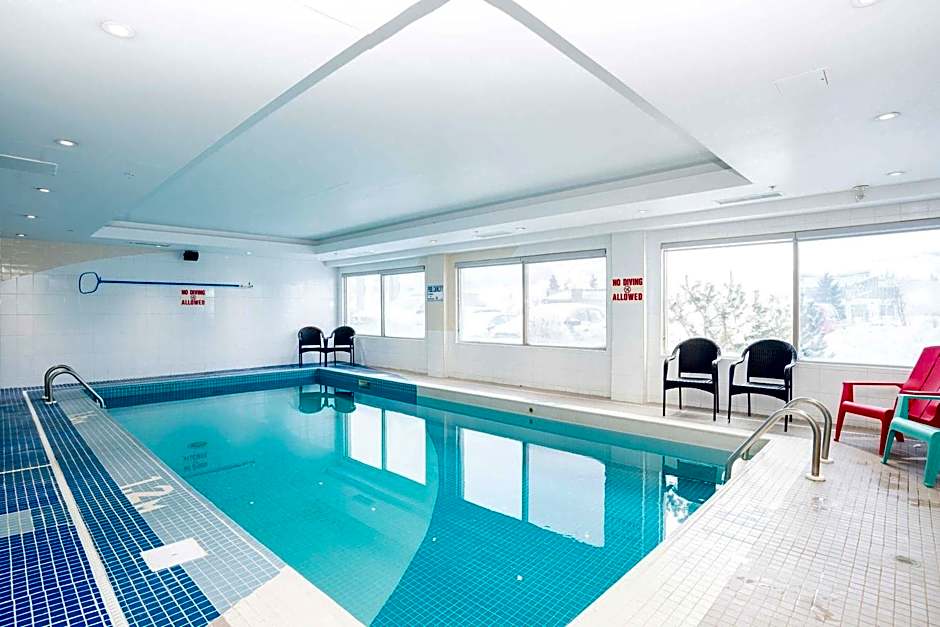 Sandman Hotel & Suites Calgary West