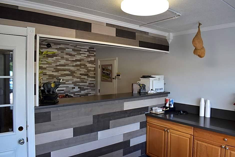 Inn Of Lenoir Motor Lodge