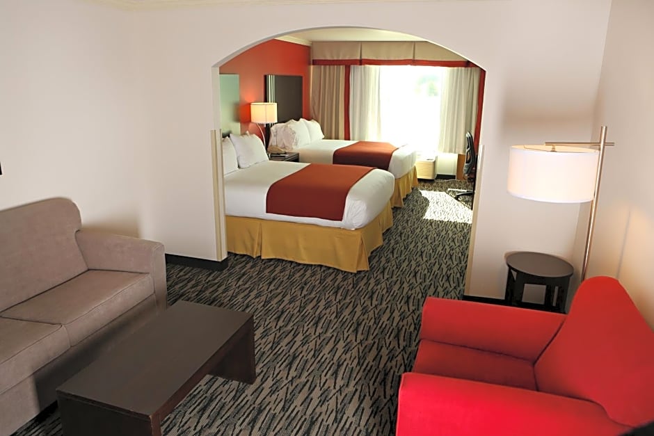 Holiday Inn Express Hotel & Suites - Sumter, an IHG Hotel