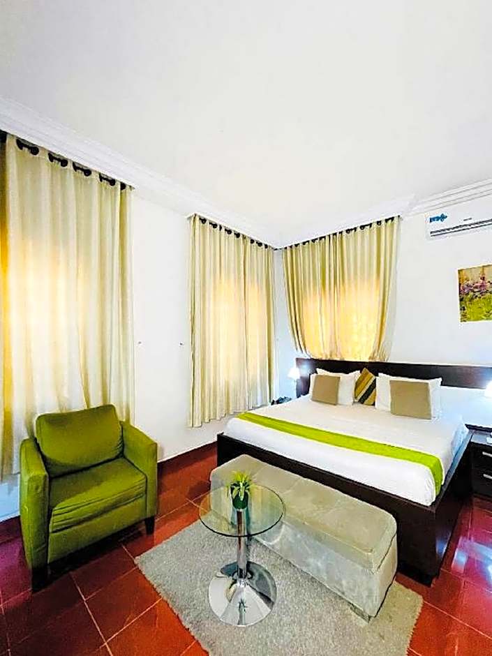 Tranquil Mews Hotel