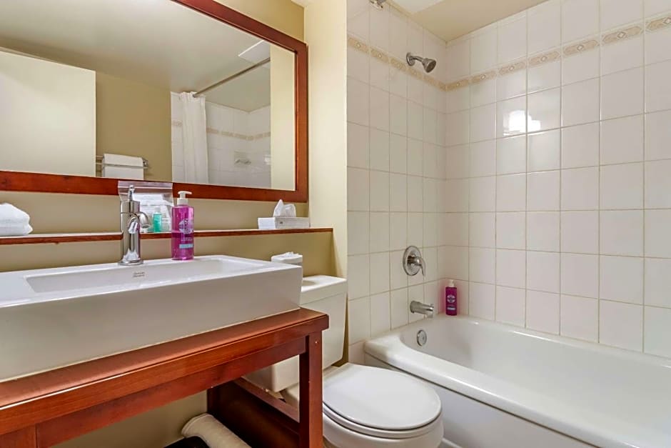 Hotel Penticton, Ascend Hotel Collection