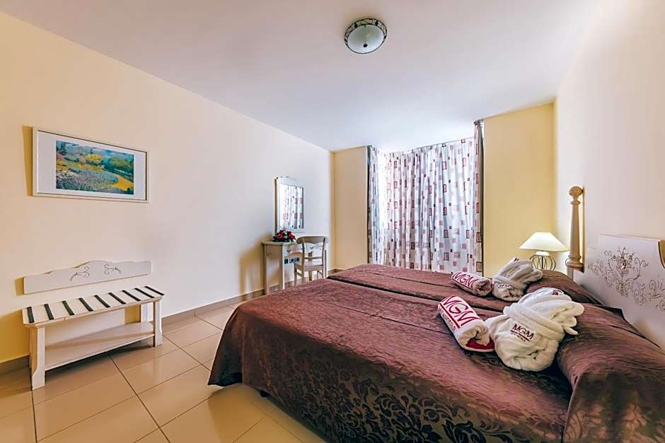 Grand Muthu Golf Plaza Hotel & Spa