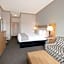 Coast Abbotsford Hotel & Suites