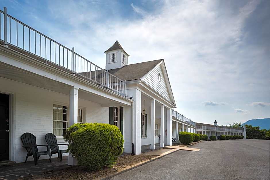 Luray Caverns Motels