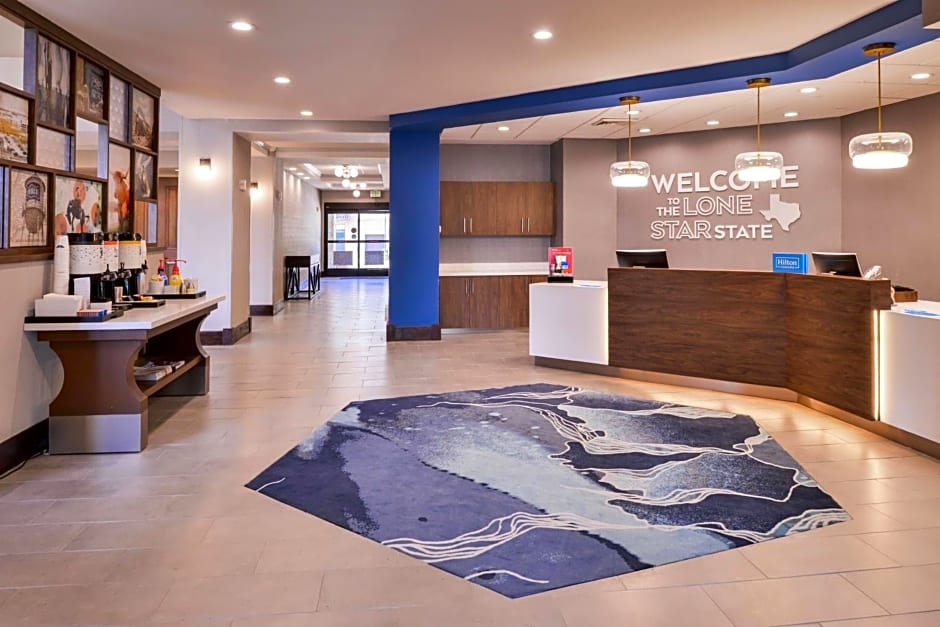 Hampton Inn By Hilton & Suites Legacy Park-Frisco