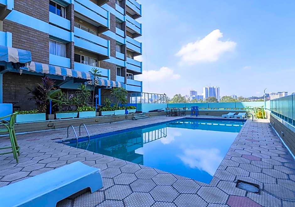 Chester Hotel & Suites