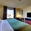 Cobblestone Hotel & Suites - Newton