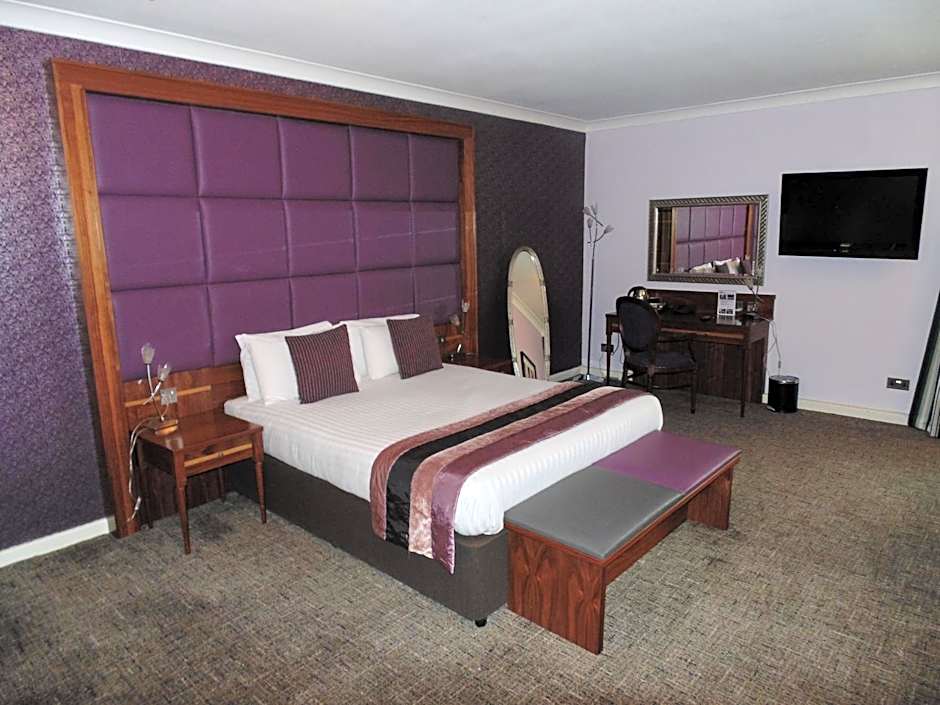 B/W Plus Lancashire Manor Hotel