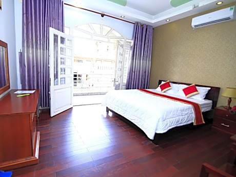 Truong Giang Hotel