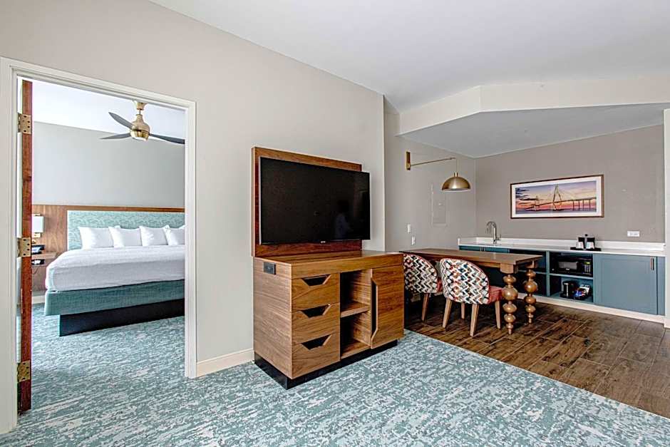 Hampton Inn By Hilton And Suites Charleston/West Ashley