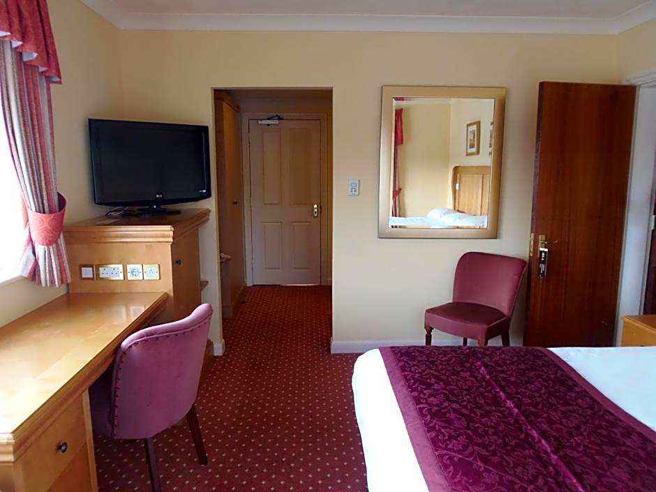 Lakeside International Hotel