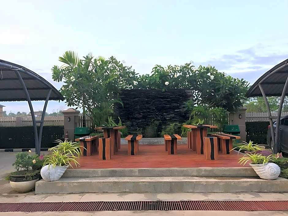 Chiangkham Grand Villa