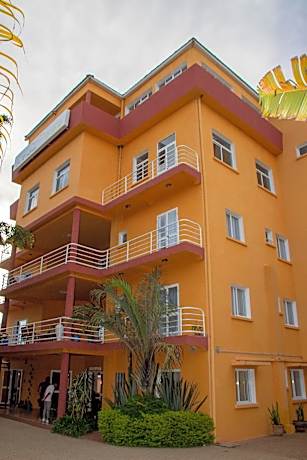 HOTEL LES 12 COLLINES