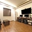 H  Hotel