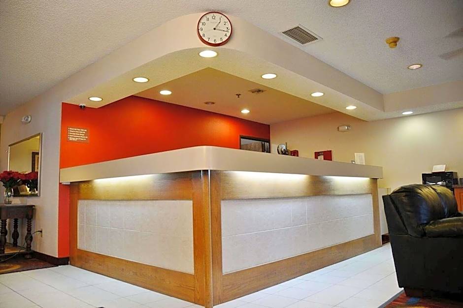 Country Hearth Inn & Suites - Kenton