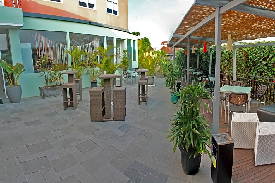 HOTEL and RESIDENCES Riverview Kuta - Bali (Associated HARRIS)