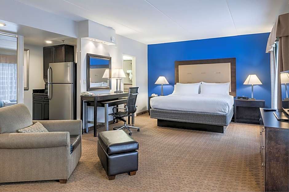 Holiday Inn Express & Suites Laurel Lakes By IHG