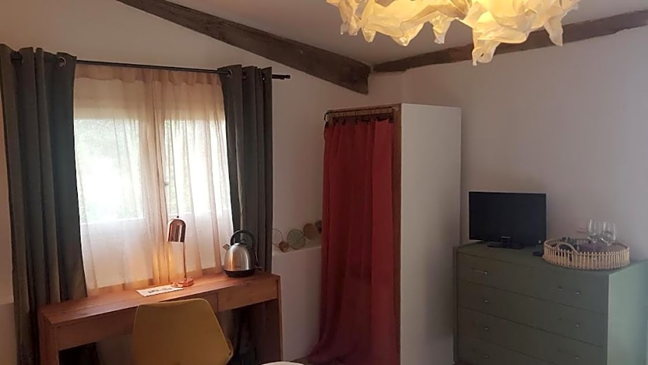 La Maison de Charlie – Vaugines, UT