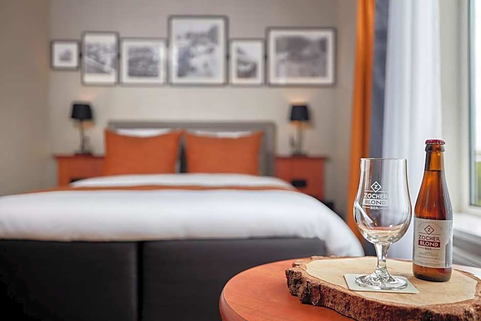 Carlton Square Hotel