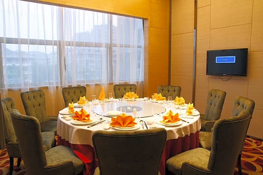 Howard Johnson by Wyndham Tianzhu Plaza Fuyang