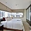 Siri Sathorn Hotel