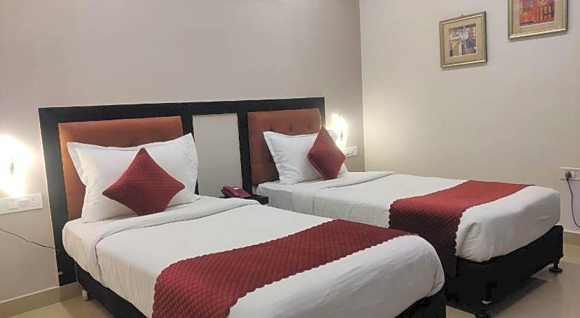 Hotel Delphi Grand Hyderabad - Hi-Tech City, Perfect for Business & Comfort