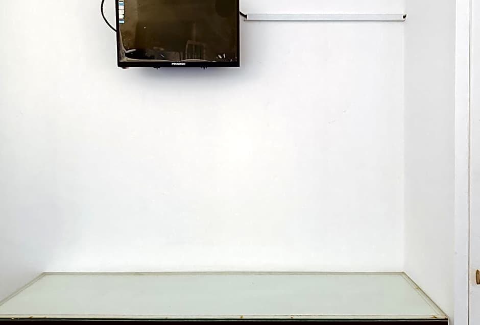 Hotel Elinas and Restaurant