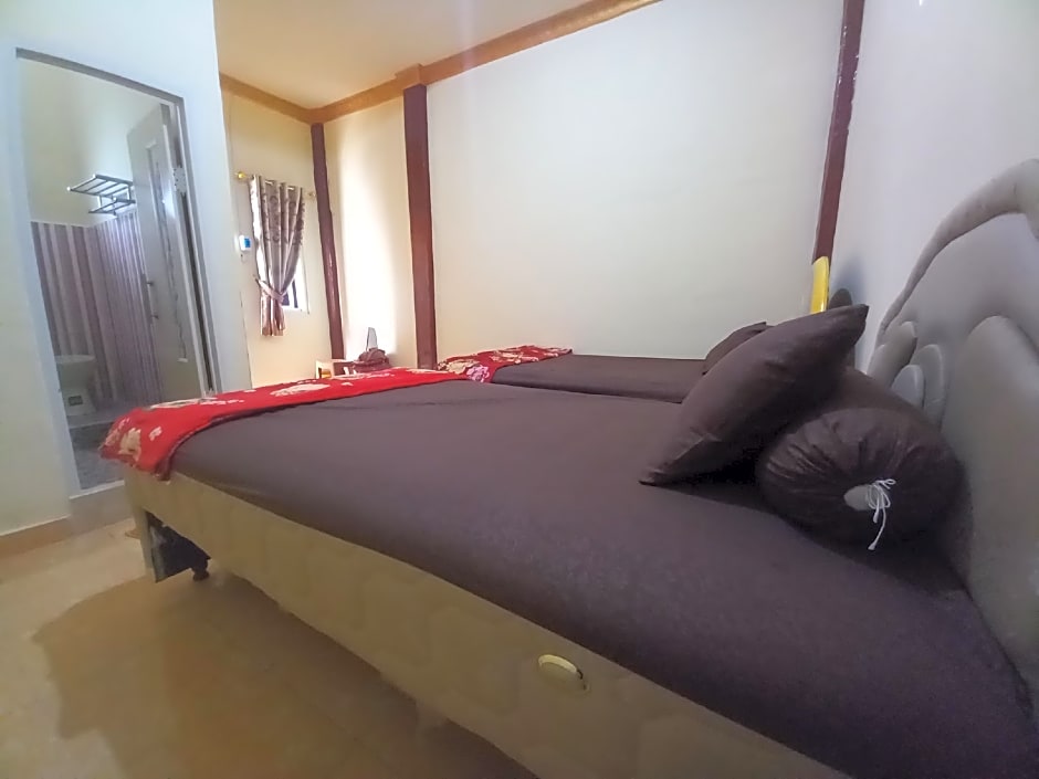 OYO 90731 E-kreasi Home