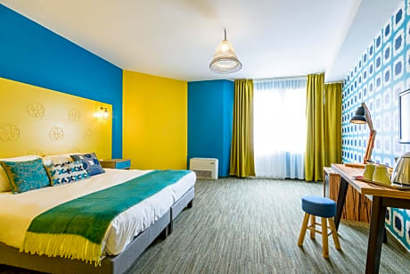 Standard Room with Courtyard View