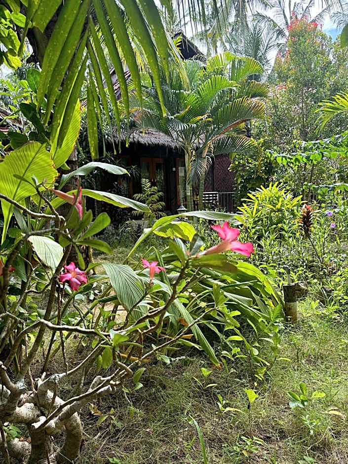 Kubu Artha Bungalow Nusa Penida
