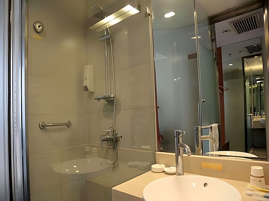 Jinjiang Inn Style Taiyuan Grand South Gate Metro Station