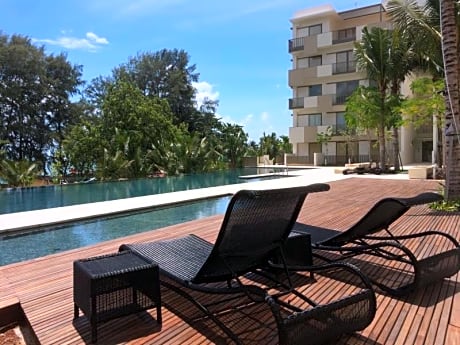 By The Sea @ Luxury Suites, Batu Ferringhi