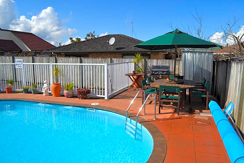 Avenue Heights Motel