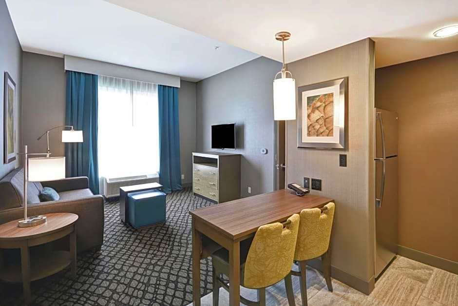 Homewood Suites By Hilton Warren Detroit