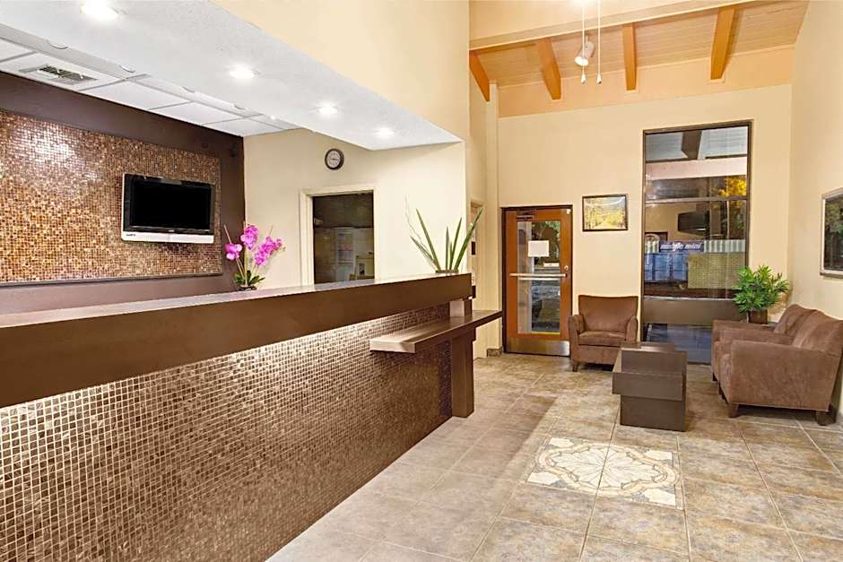 Super 8 By Wyndham Kissimmee Maingate Orlando Area