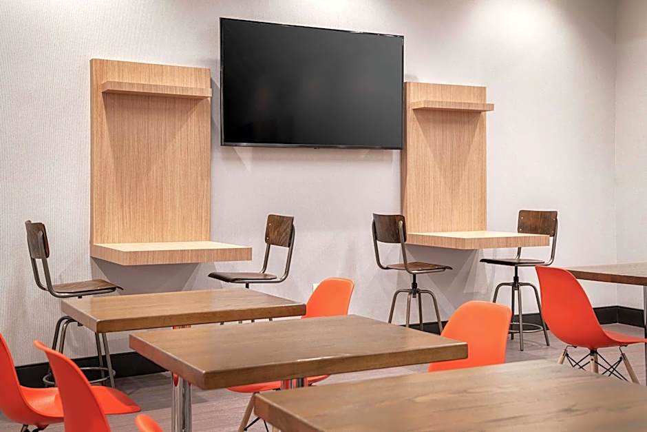 Home2 Suites by Hilton Denver Downtown Convention Center