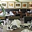 Eight Acres Hotel