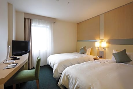 Standard Twin Room - Non-Smoking (2 Adult)