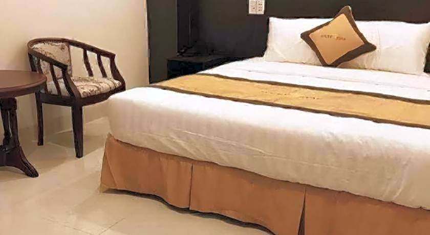 LUCKY STAR HOTEL