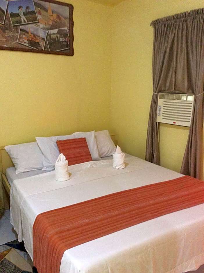 Las Residencias Bed and Breakfast