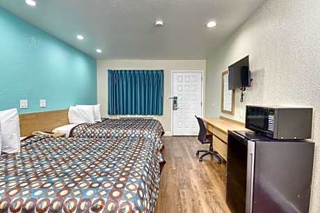 Double Room with Two Double Beds with Roll in Shower - Disability Access