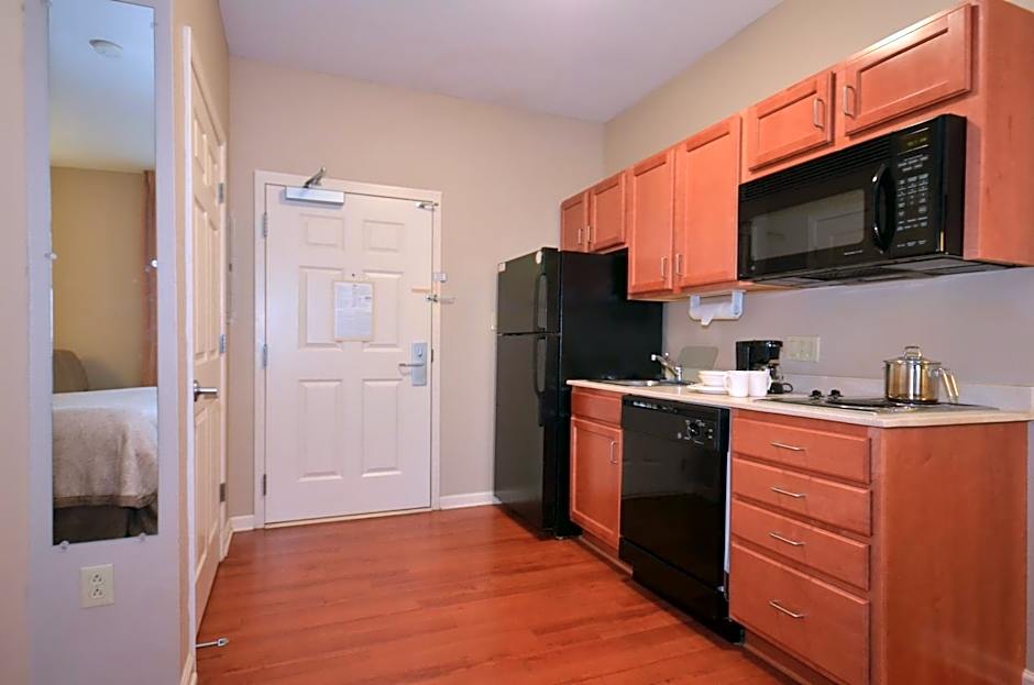 Candlewood Suites Clarksville By IHG