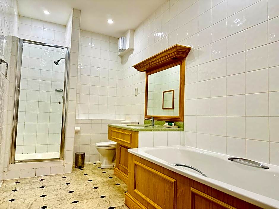 Crown Hotel - Stone, Near Stoke-On-Trent by OYO