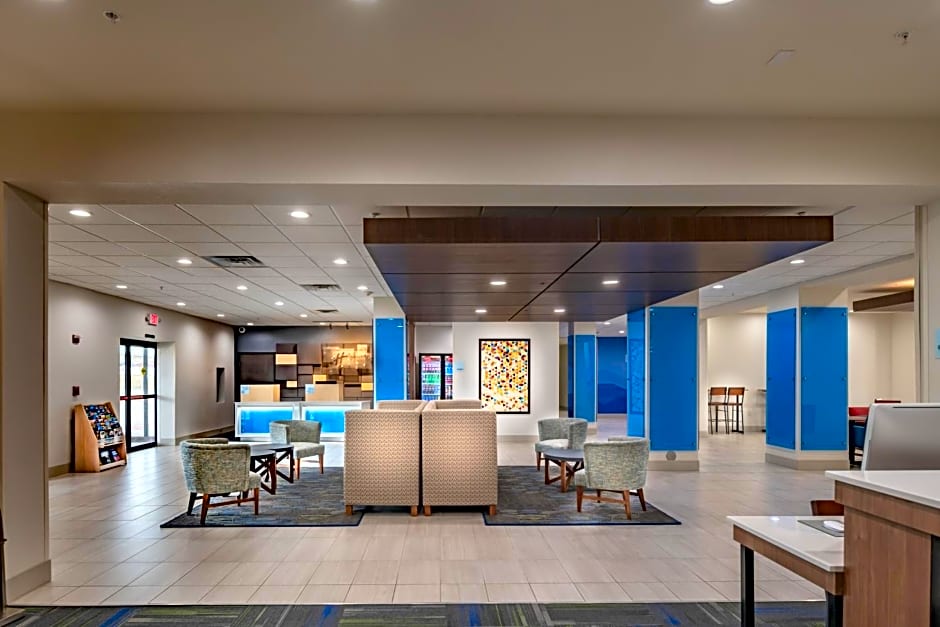 Holiday Inn Express & Suites N Waco Area - West, an IHG Hotel
